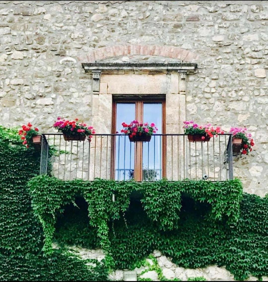 Agriturismo Feudo Tudia Landro Zewnętrze zdjęcie